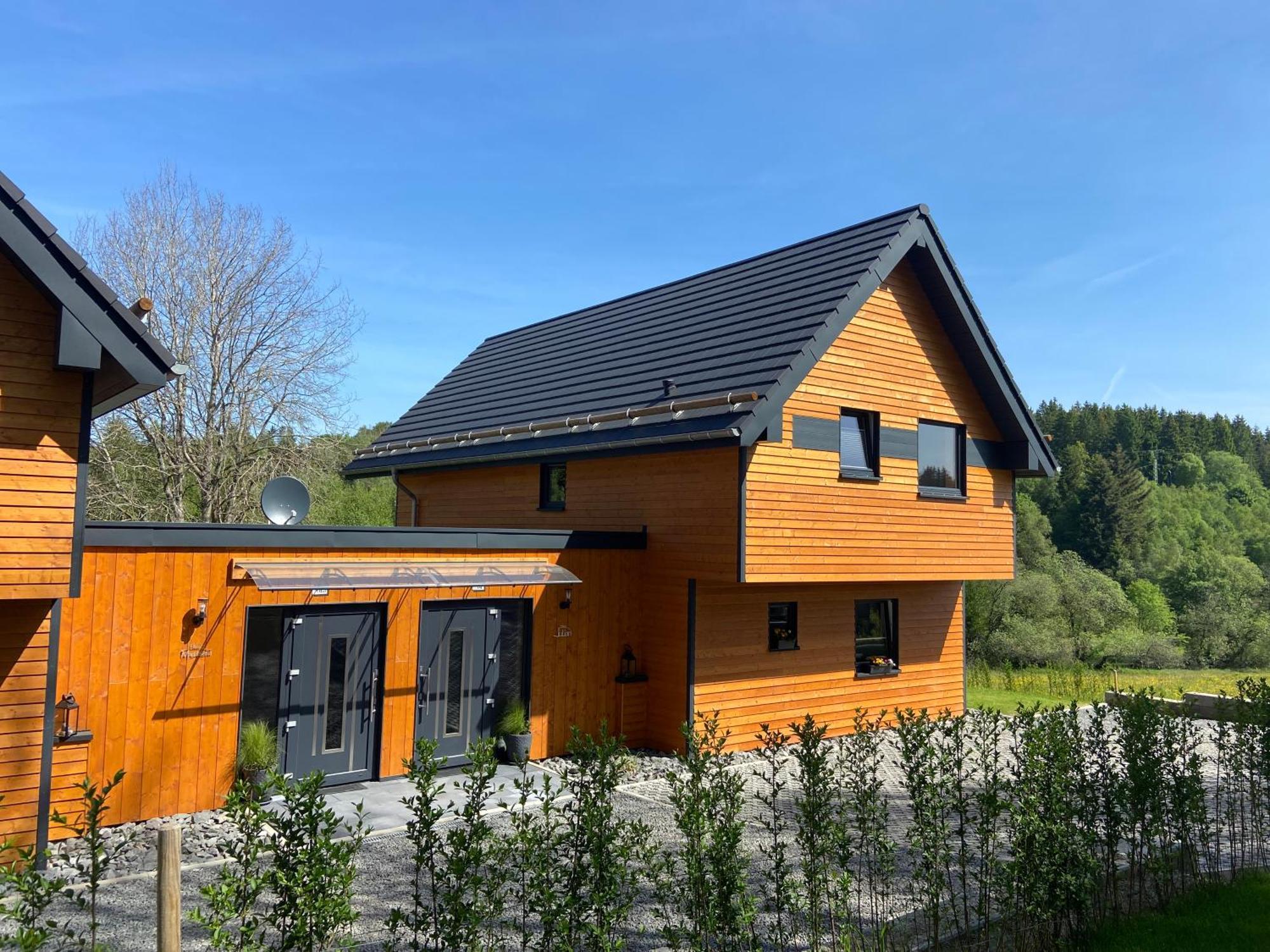 Urlaub Am Schwarzbach Mit Sauna Und Whilpool Butgenbach Exterior foto