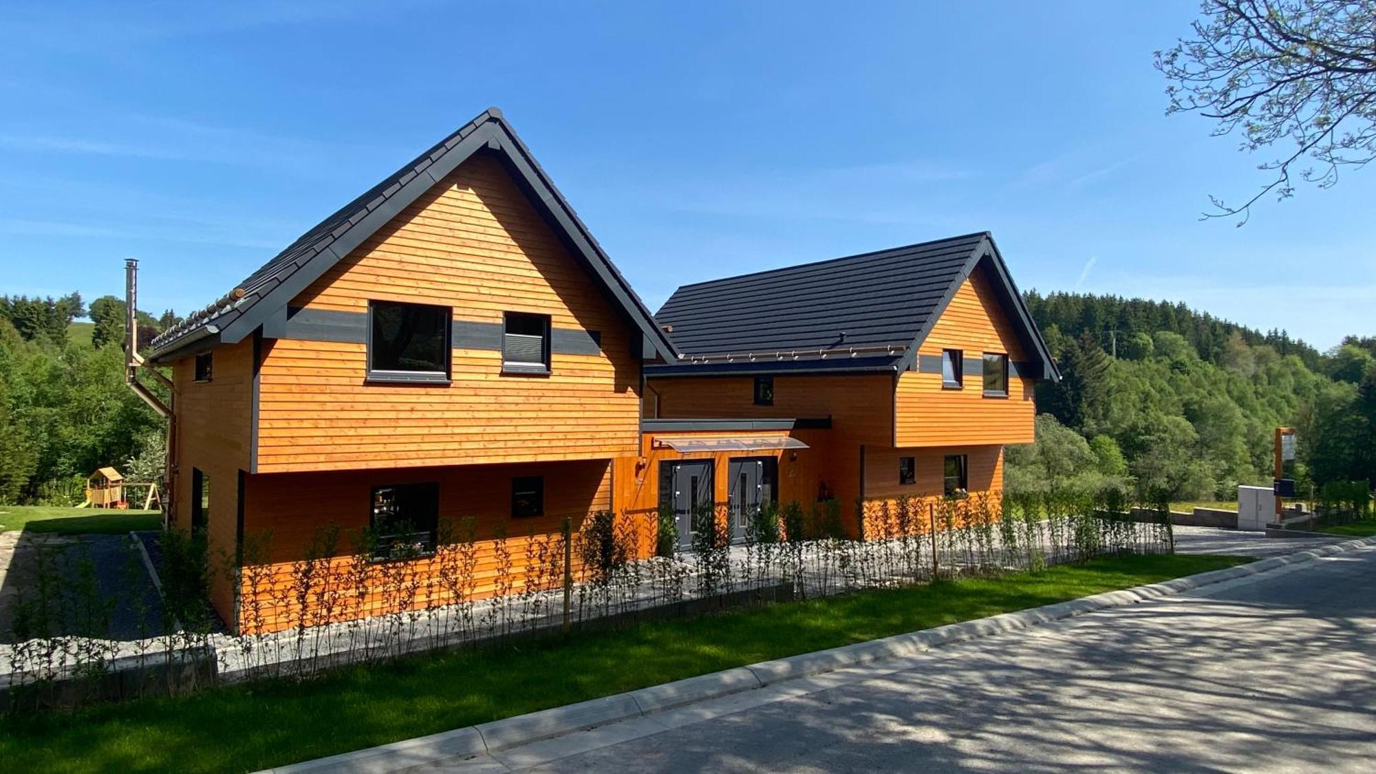 Urlaub Am Schwarzbach Mit Sauna Und Whilpool Butgenbach Exterior foto