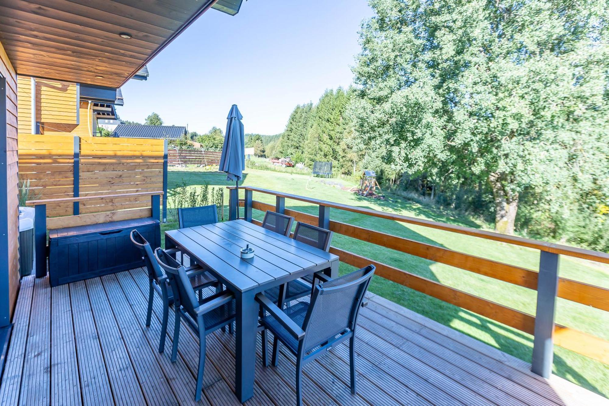 Urlaub Am Schwarzbach Mit Sauna Und Whilpool Butgenbach Exterior foto