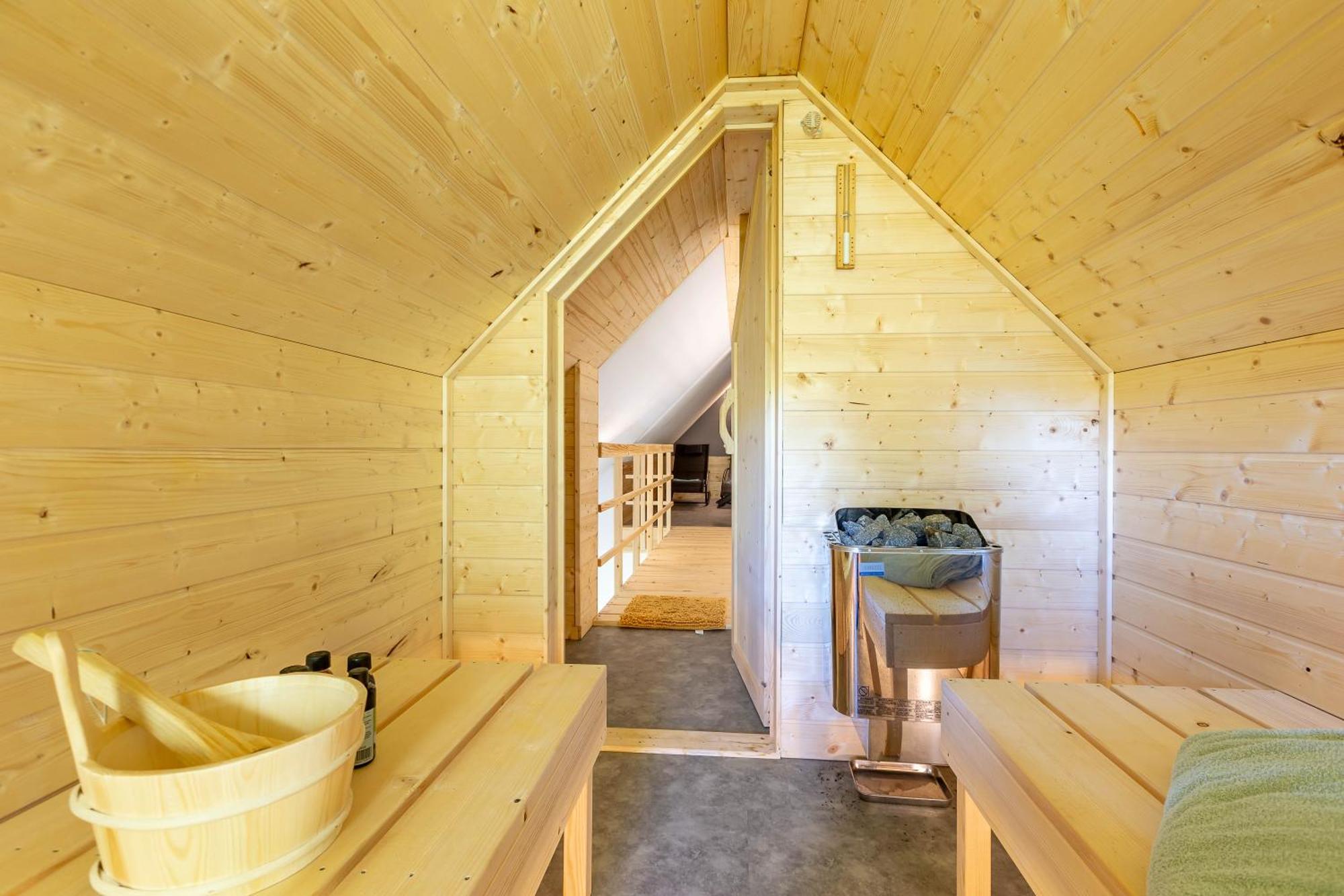 Urlaub Am Schwarzbach Mit Sauna Und Whilpool Butgenbach Exterior foto